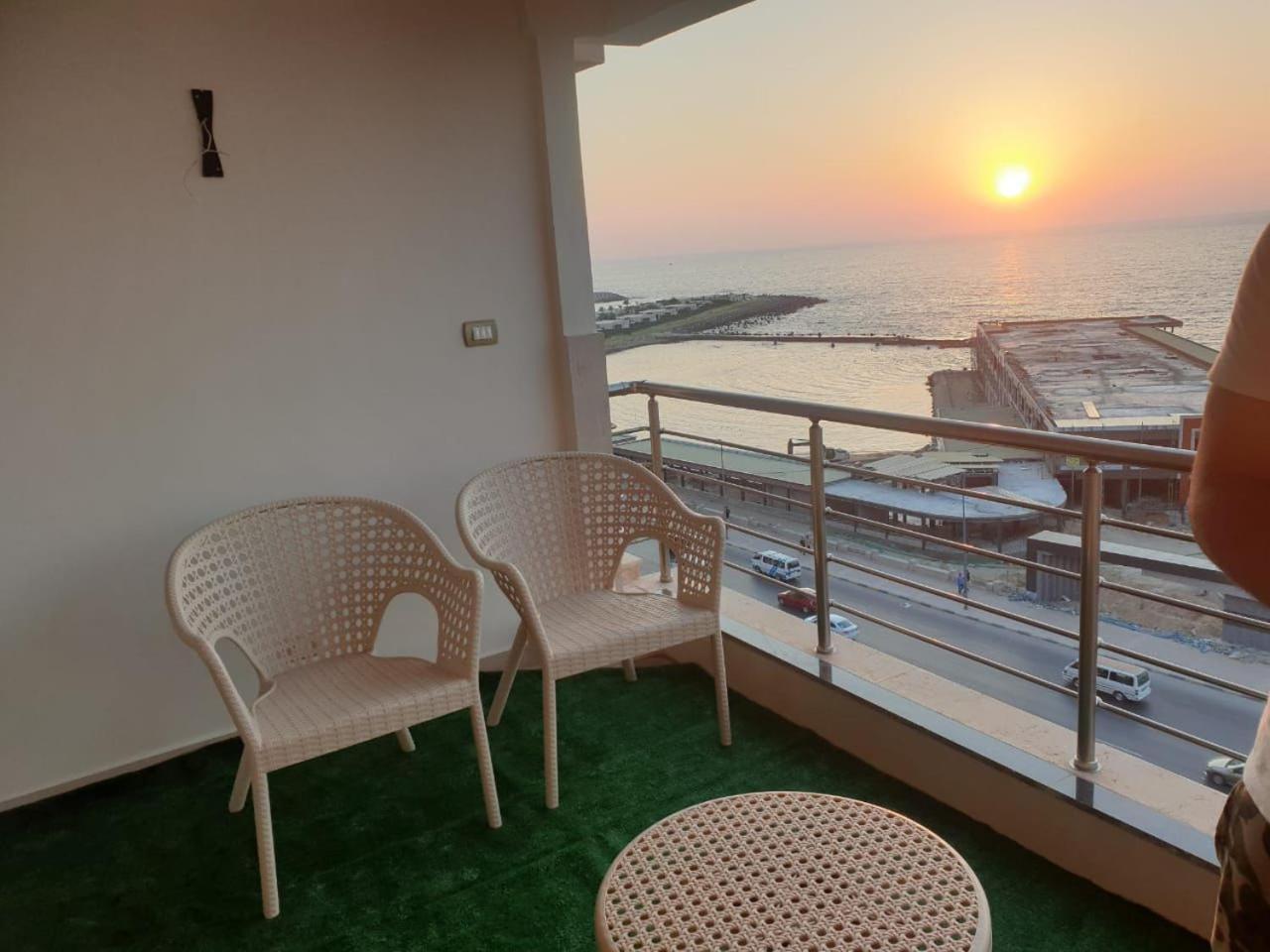 Luxurious 3-bedroom Seafront In Elite Loran-sanstefano Area Apartment